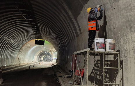 地铁隧道加固,就找甘肃加固公司!